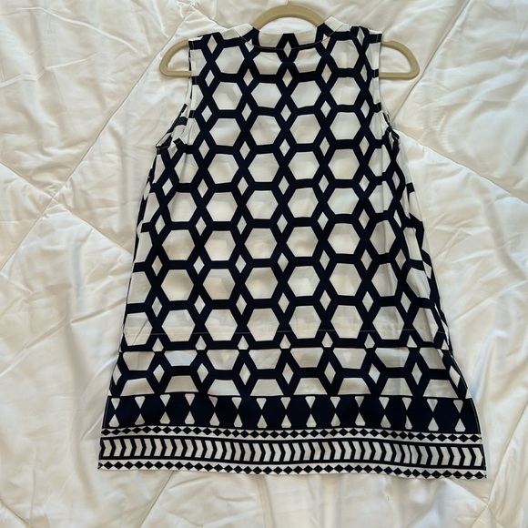Crown and Ivy sleeveless tunic. Size S. Back longer than front.  Navy and white - Picture 2 of 2